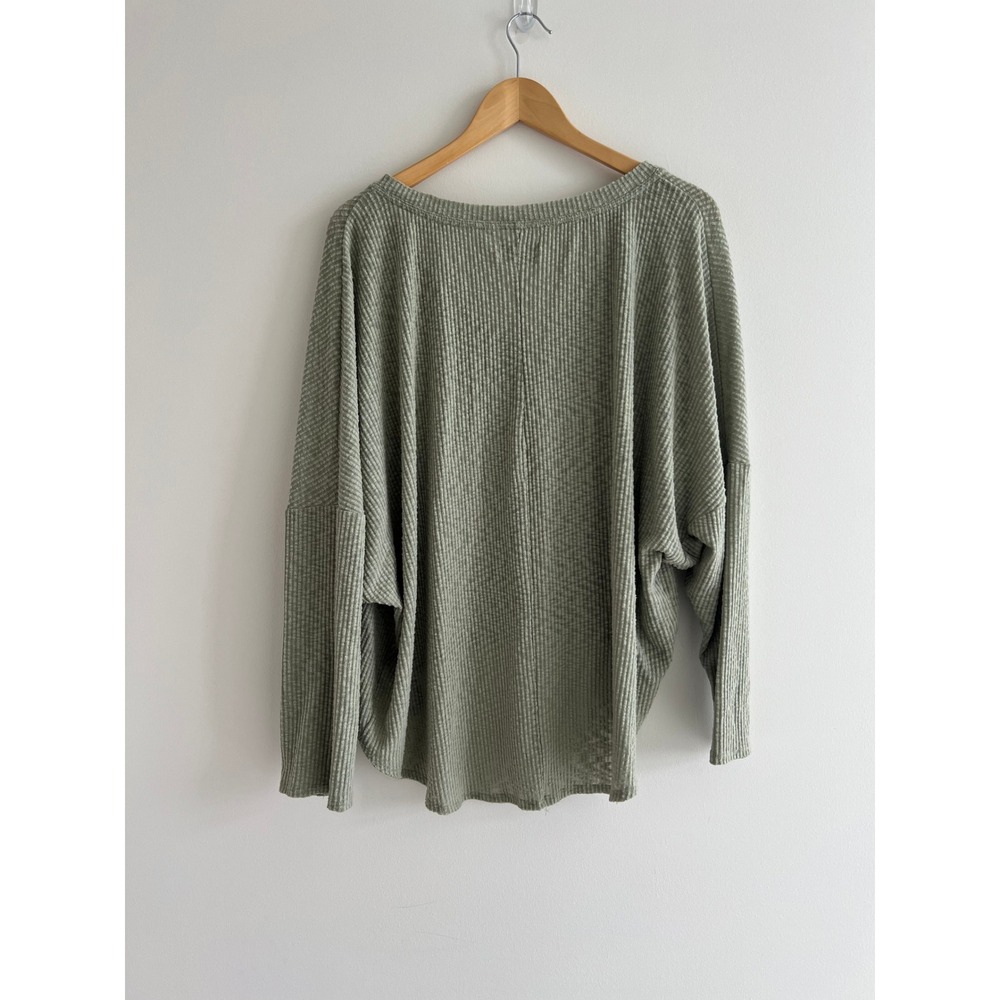 Urban Outfitters Sage Waffle Knit Henley Top L Oversized‎ Cottagecore UO - Picture 8 of 8